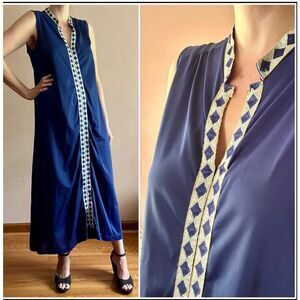 Vintage 70s Lorraine Egyptian Art Deco Style Nylon Nightgown Dress M